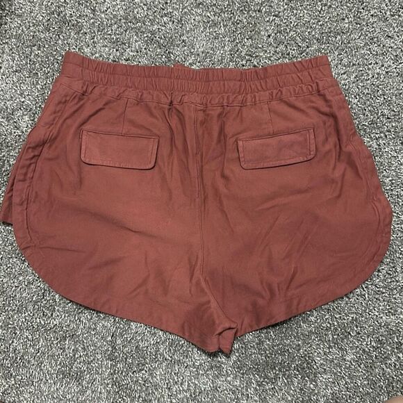 Bobi Knit Twill Shorts with Pockets in Rustic Size Large - Picture 4 of 4
